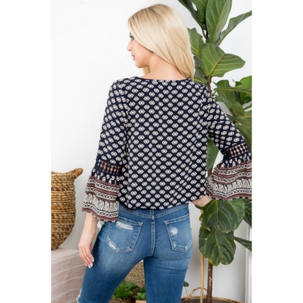 NWOT Boho Bell Sleeve Top - Picture 8 of 8
